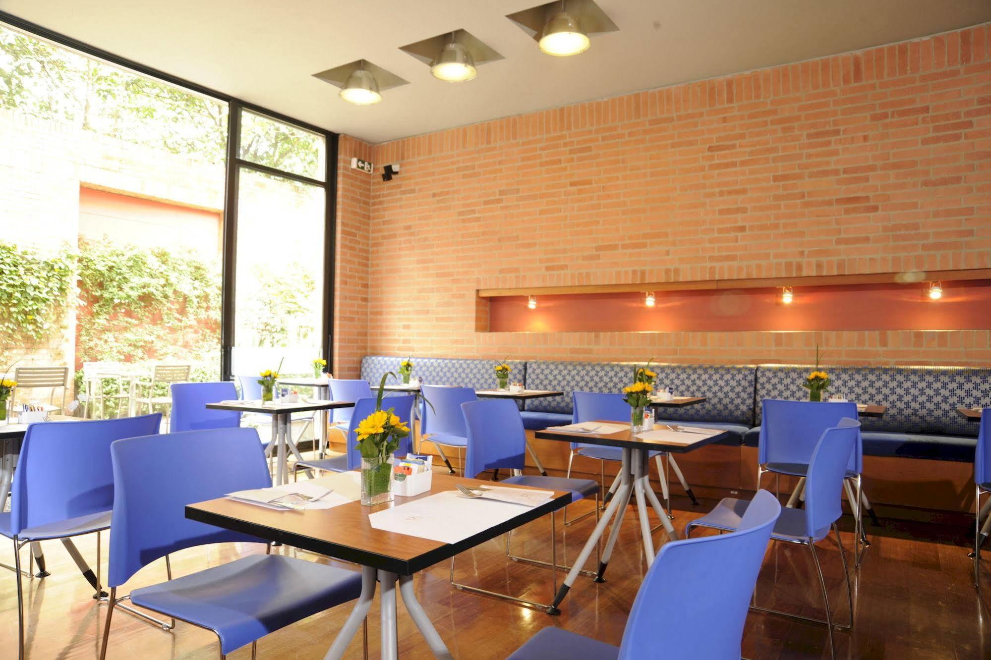 Mercure Bh Retiro 酒店 4*